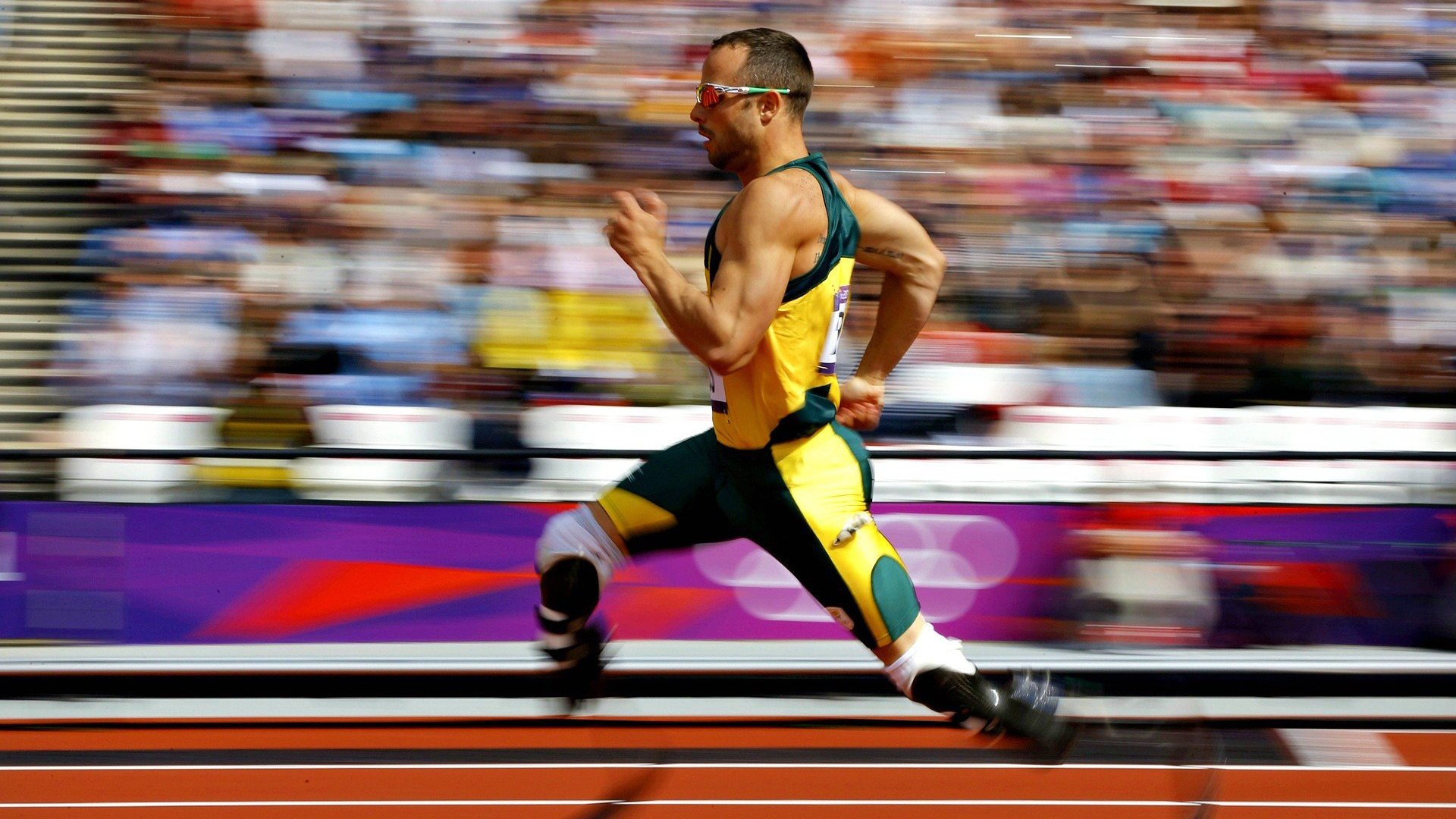 德甲冠军争夺进入冲刺阶段